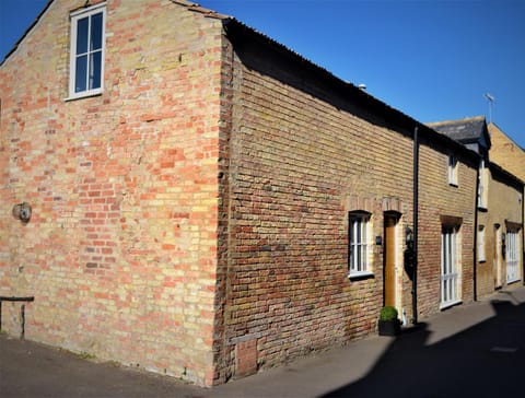 The Old Bottle Store - 2 Double Bedrooms, 2 Bathrooms, St Ives, Cambridgeshire Casa in South Cambridgeshire District