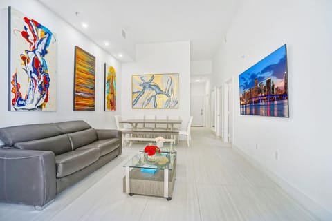 Living room, Decorative detail, Seating area