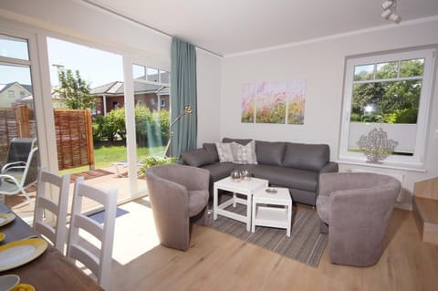 Living room, Seating area, Garden view