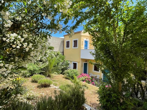 Property building, Spring, Garden view