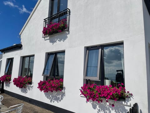 Property building, Balcony/Terrace