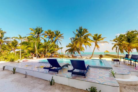 Blue Water Beach Villas Eigentumswohnung in Corozal District