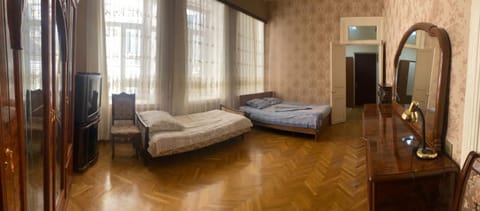 Center 3 bedrooms Nizami Vidadi Street Appartamento in Baku