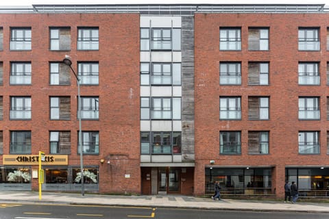 Property building, Facade/entrance