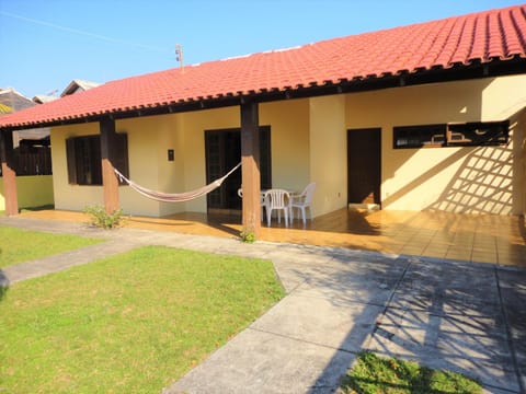 Casa na praia dos Ingleses para até 12 pessoas House in Florianopolis