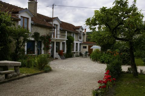 Facade/entrance, Garden