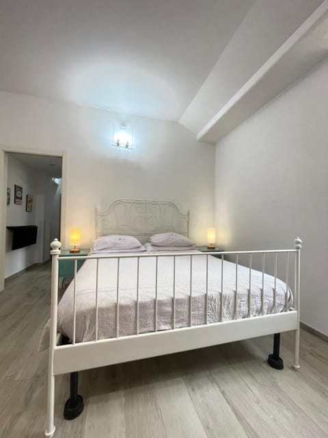 Delizioso Appartamento in Via di Monte Verde Apartment in Rome