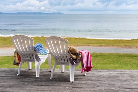 Golden Sand Beachfront Accommodation Condo in Northland