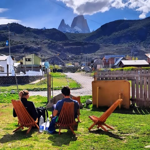 Spring, Day, People, Natural landscape, Garden, Garden view, Mountain view