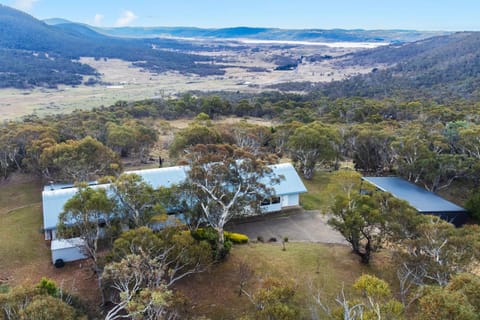 Property building, Natural landscape, Bird's eye view, Mountain view