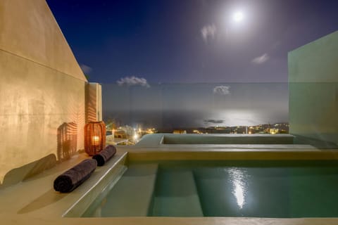 Spring, Night, Natural landscape, Hot Tub, Hot Tub, Sea view, Area and facilities