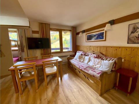 Appartement cosy 43m² avec balcon sud, parking couvert, proche commerces, animaux acceptés. - FR-1-351-51 Apartment in Mâcot-la-Plagne
