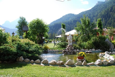 Summer, Garden, Garden view, Lake view, Mountain view