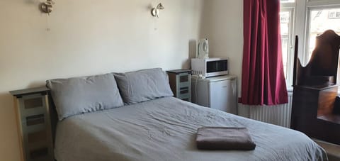Private Rooms just 19 minutes from Central London Vacation rental in Gravesend
