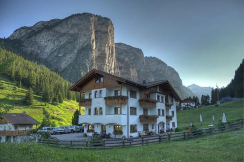 Property building, Street view, Sunrise