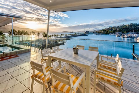 Pavillions Penthouse 25 - 4 Bedroom Luxury Ocean View Hamilton Island Apartment in Whitsundays