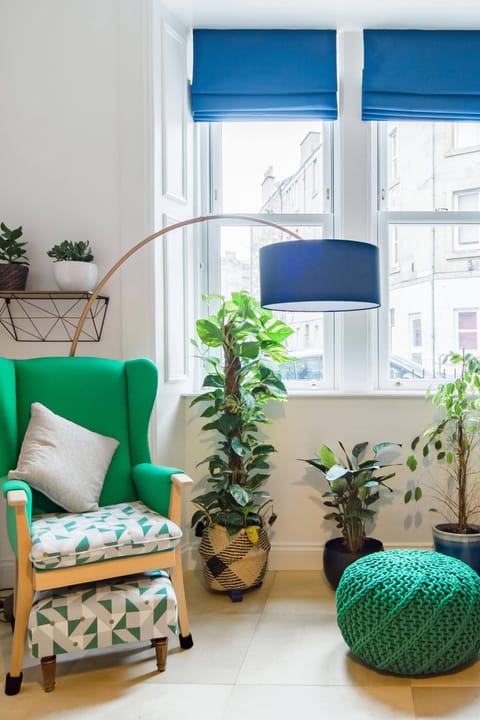 The Plywood Flat, Modern Style In A Traditional Tenement Apartment in Edinburgh