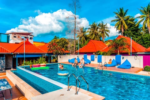 Bodega Koh Pha Ngan Pool Hostal in Ko Pha-ngan Sub-district