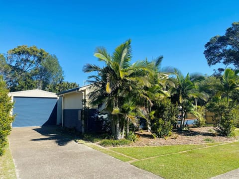 Sandys On Cypress House in Rainbow Beach