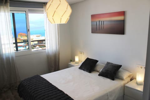 Bed, Photo of the whole room, Bedroom, Sea view