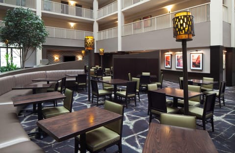 Embassy Suites by Hilton Philadelphia Airport Hotel in Philadelphia