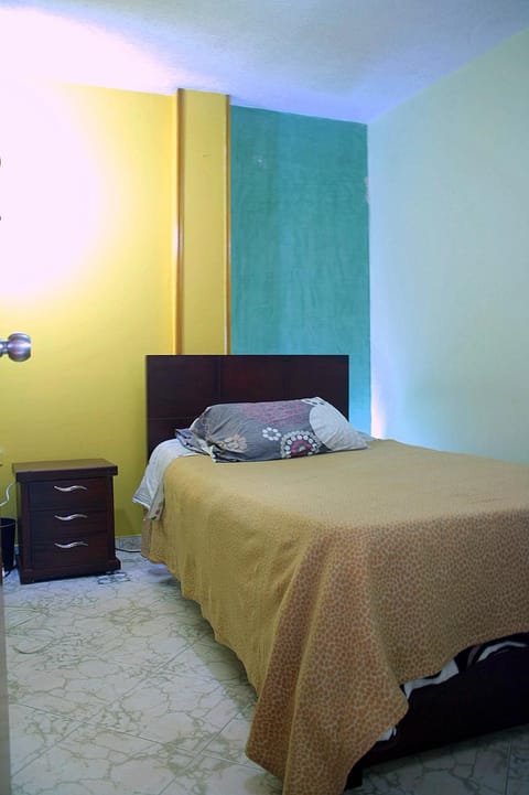 Hostel Casa Alb Vacation rental in Bogota