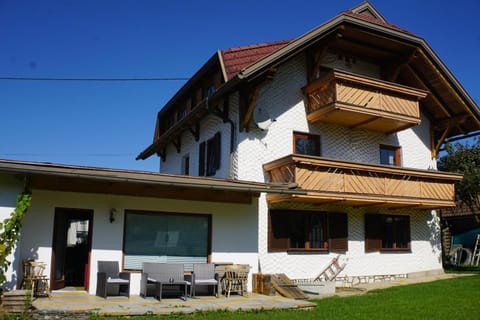 Parkweg Lodge Condo in Villach
