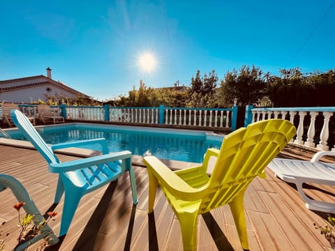 Pool view, Swimming pool