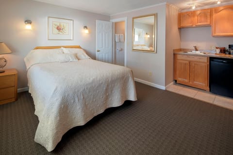 Alouette Beach Resort Economy Rooms Hotel in Old Orchard Beach