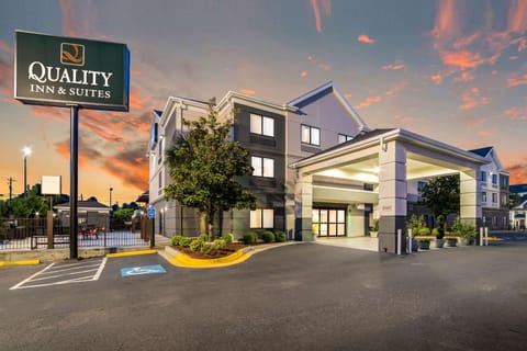 Quality Inn & Suites Augusta I-20 Hotel in Augusta