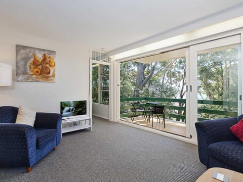 Far Horizons 3 cosy comfortable unit with filtered views Apartment in Shoal Bay