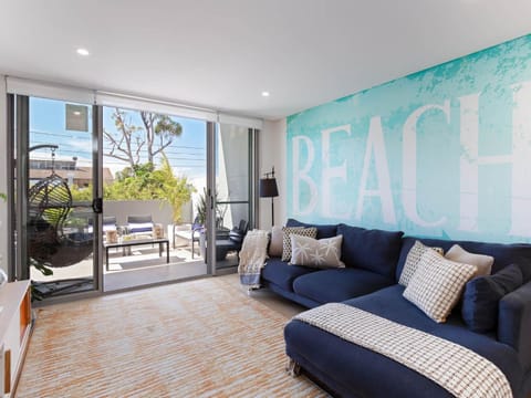 The Shoal 104 linen included and under 200m to beach Condo in Shoal Bay