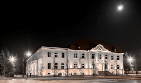 Property building, Night