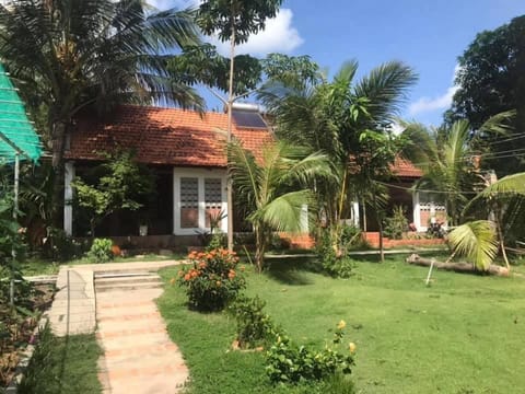 Phu Quoc Kim - Bungalow On The Beach Resort in Phu Quoc