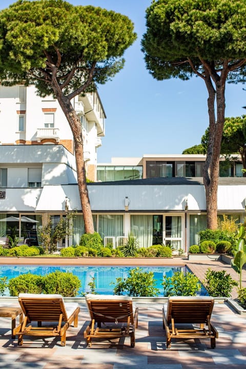 Pool view, Swimming pool