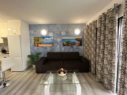 Ocean Light Apartment (100m from the beach) Apartment in Los Cristianos