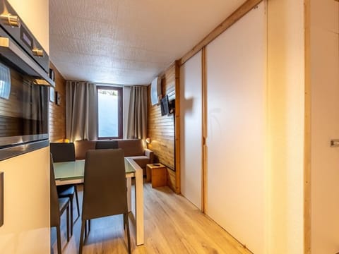 Studio rénové au cœur de Plagne Bellecôte, 4 pers, balcon, proche télécabine - FR-1-351-65 Apartment in Mâcot-la-Plagne