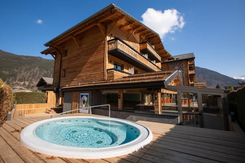 Property building, Hot Tub, Open Air Bath