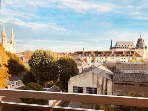 Appartement avec parking et balcon vue Cathédrale Apartment in Chartres