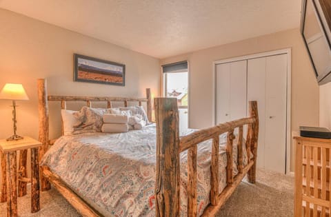 Abbot House - Unit 8 Apartment in Sunriver