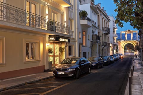 Ava Hotel and Suites Hotel in Plaka