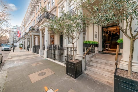 Claverley Court Apartments Knightsbridge Apartment hotel in City of Westminster