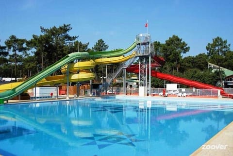 Aqua park, Swimming pool