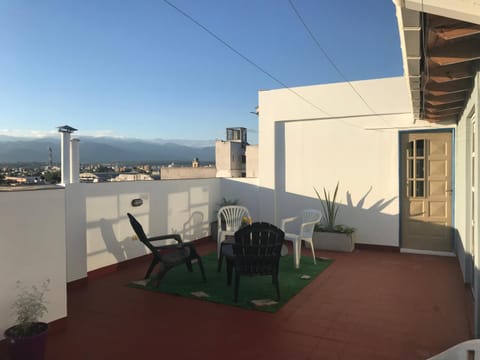 Balcony/Terrace, City view, Mountain view