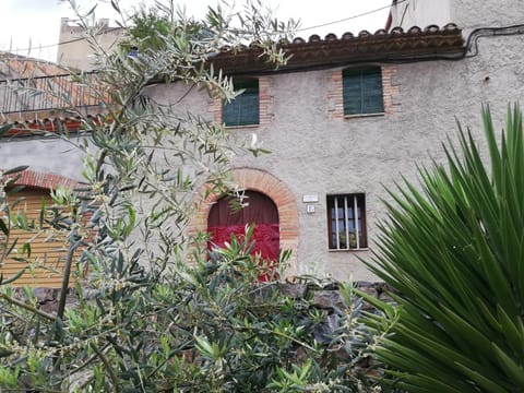 Cal Batistet Ferrer House in Baix Camp