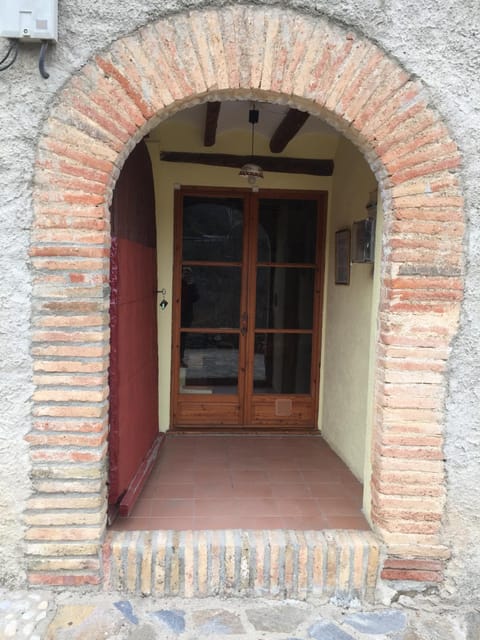 Cal Batistet Ferrer House in Baix Camp