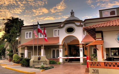 Property building, Facade/entrance