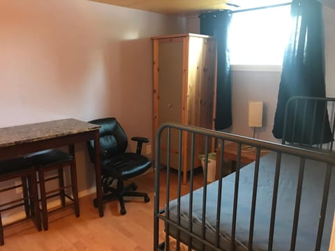 Ranny's Private Rooms Vacation rental in Calgary