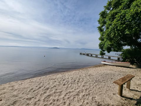 Beach, Lake view