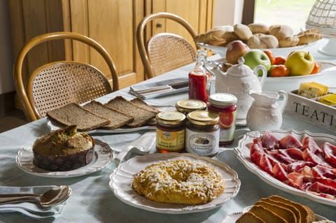 Lobby or reception, Buffet breakfast